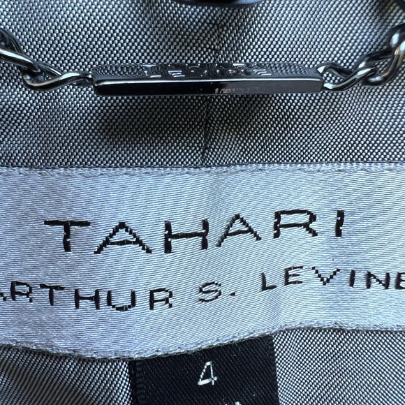 TAHARI Black Pin Stripe Blazer Jacket with pockets size 4 - Picture 7 of 12